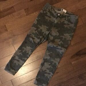 Gap Maternity camouflage jeans 29